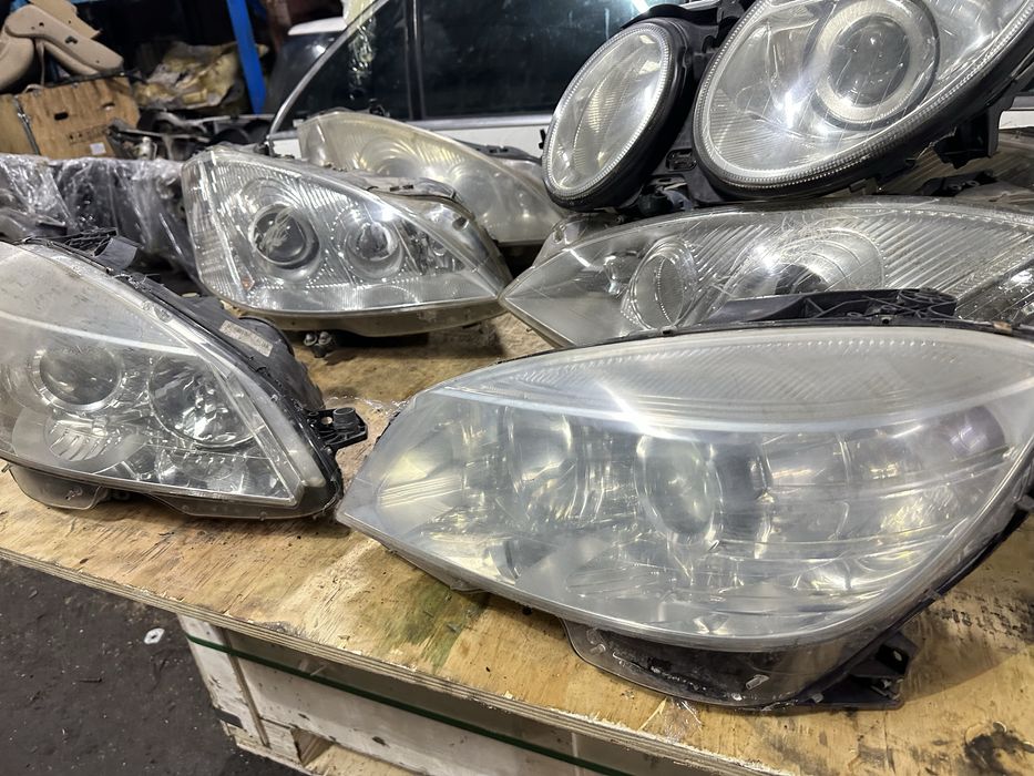 W204 фары галогенный до рестайлинг авторазбор мерседес бу запчасть