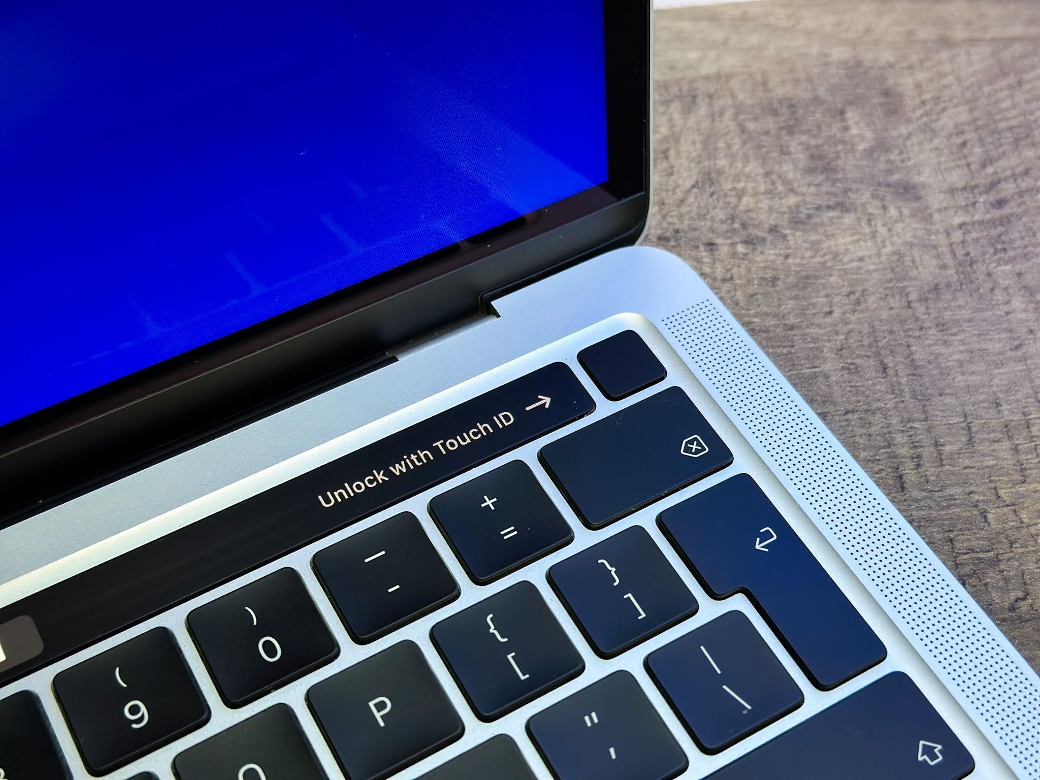 MacBook Pro Silver 2020 13” M1 Touch Bar 8CPU/8GPU/8GB/256GB