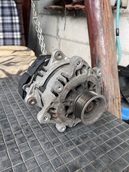 Alternator Valeo 05E903018G pentru VW / Audi / Skoda / Seat 1.5 TSI