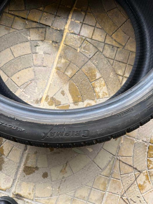Продавам зимен спорт пакет  GRIPMAX SUREGRIP 245/35/20 и  305/30/R20