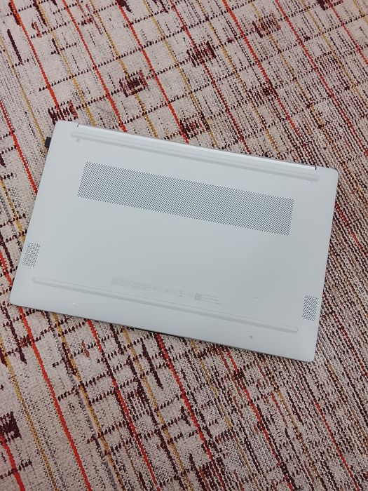 Ноутбук HP 15-fc0082ci 15.6" / 16 Гб / SSD 512 Гб