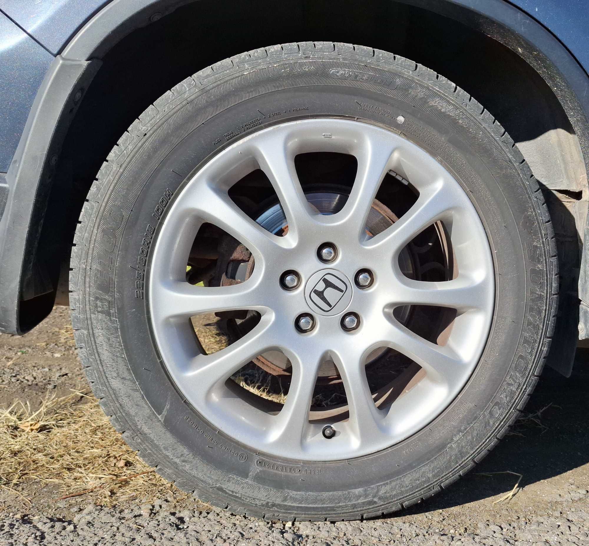гуми летни 4 брой в много добро състояние  Sumitomo  225/60 R18 100H