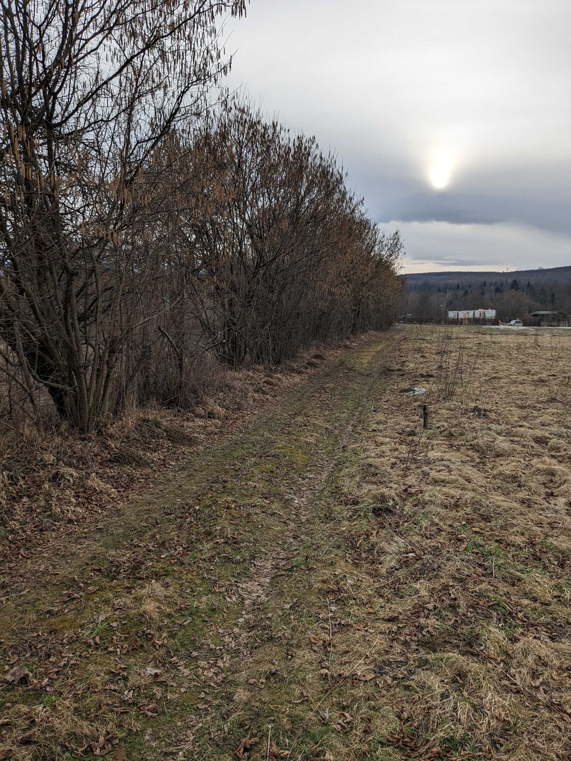 Teren Intravilan Valea Avrigului 2073mp in Zona Casa Intoarsa