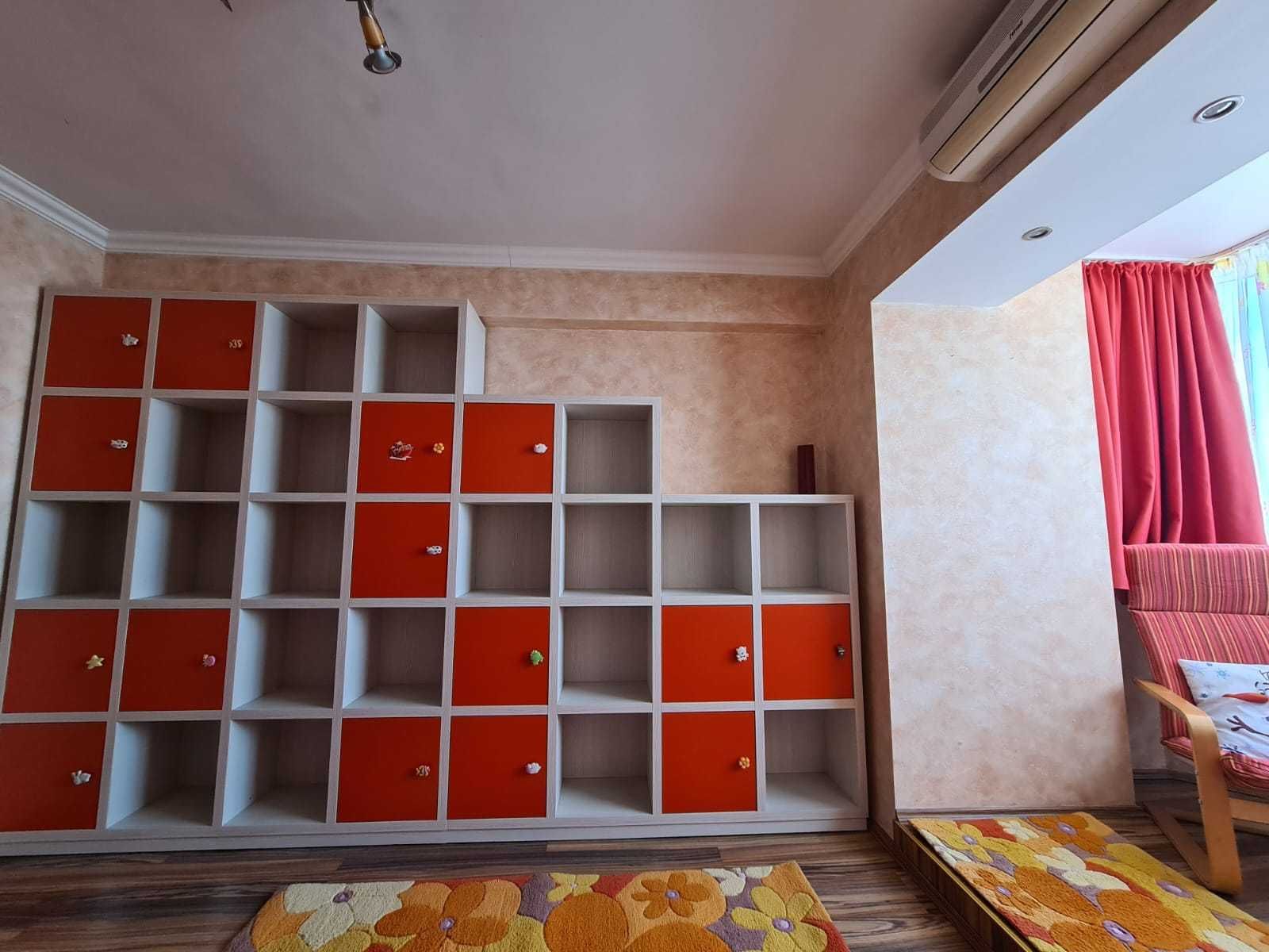 Apartament 3 camere de închiriat vis a vis de Lotus Mall