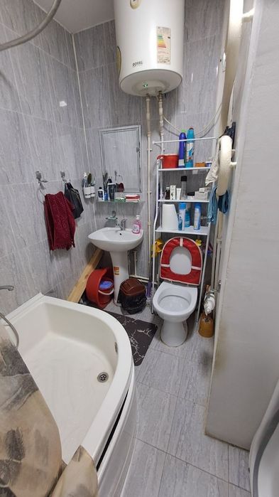 Срочно Продаётся Мирабад Авиагородок 2/2/5 ремонт средний !