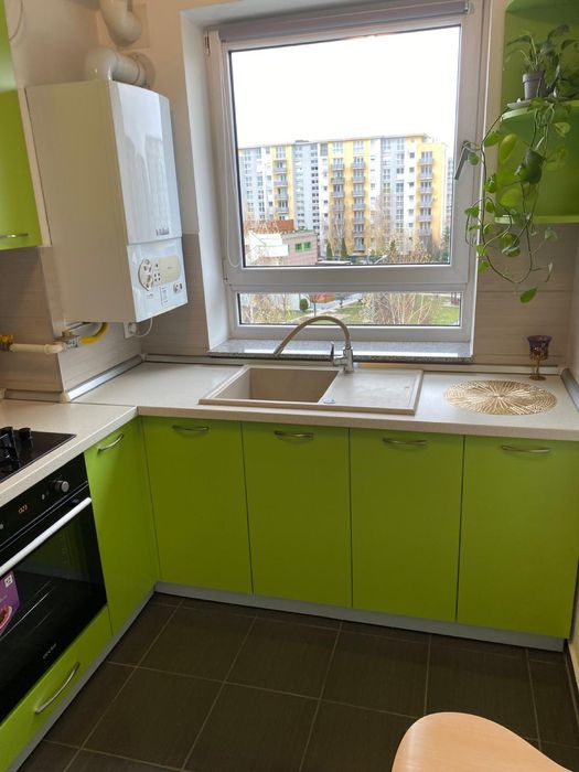 Avangarden, apt de inchiriat 2 camere. Particular