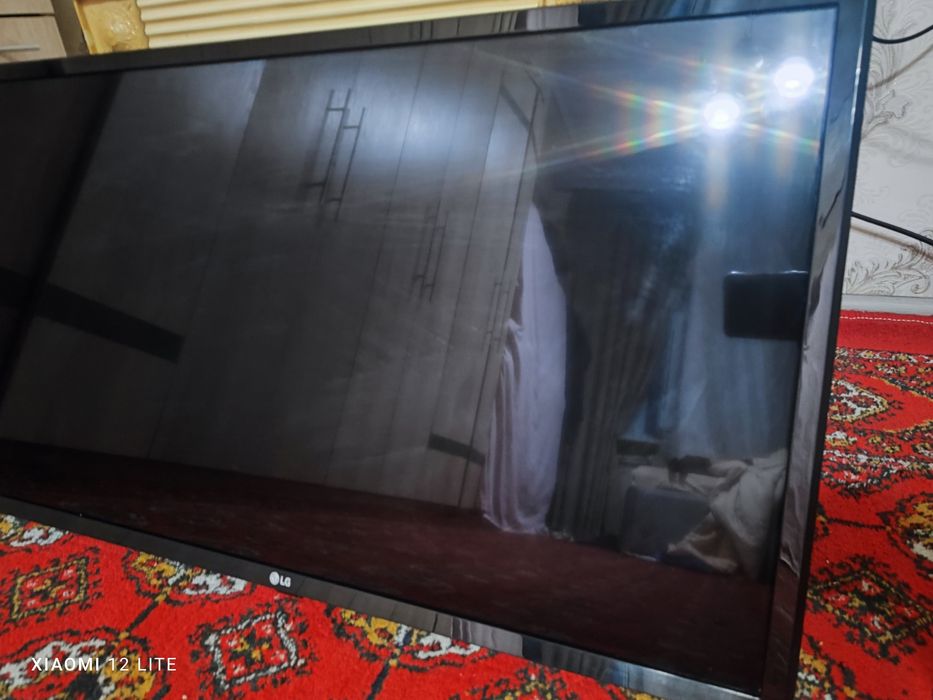 Телевизор LG 32"
