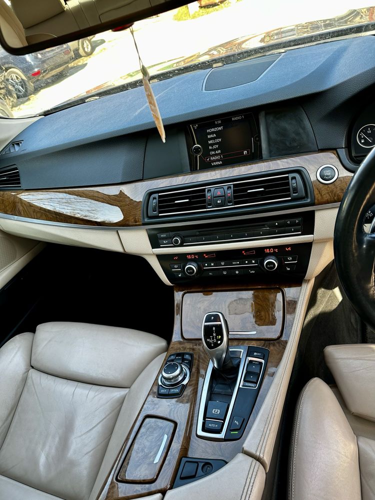 BMW 530i F10 2011г БМВ 530и Ф10 258кс