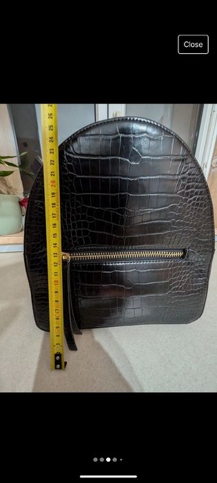 Vând rucsac Meli Melo negru, imitaite piele lăcuită