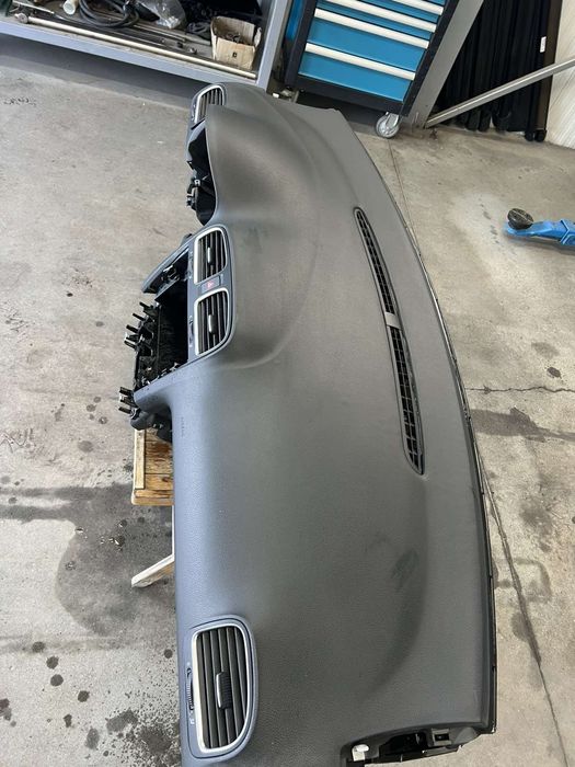 Арматурно табло за VW GOLF 6 цена 700 лв