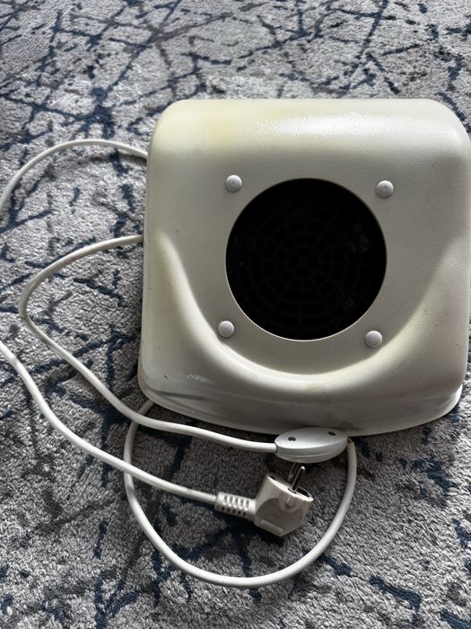 Пылесос маникюрный