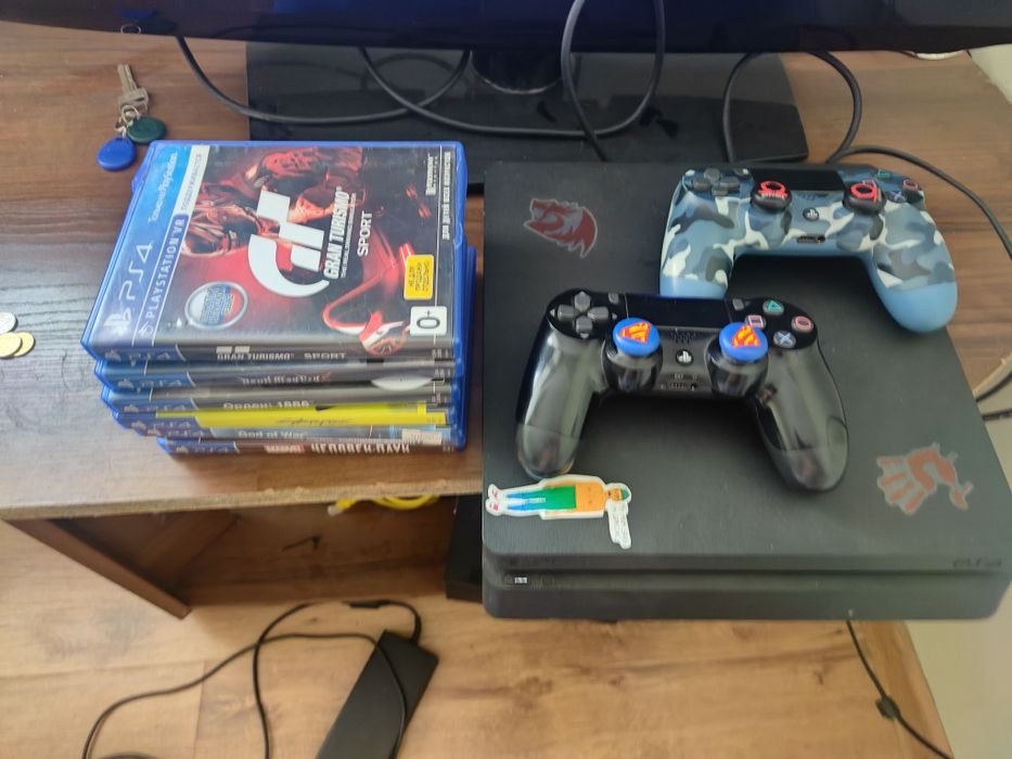Playstation 4 slim на 1 терробайт