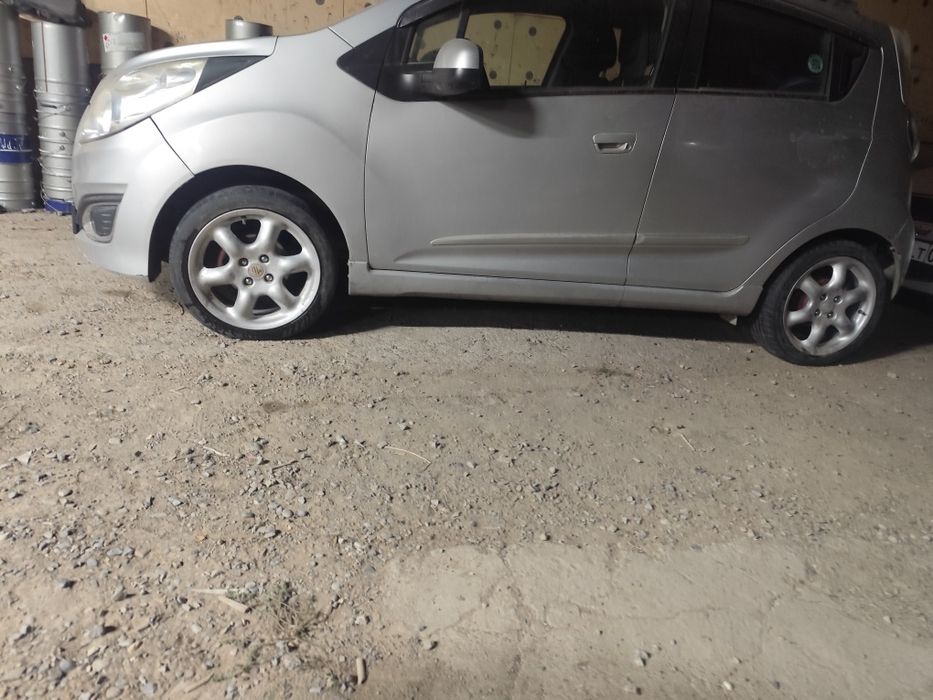 Продам спарк корея