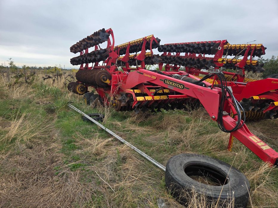 Vaderstad Carrier 1225 Cross Cutter