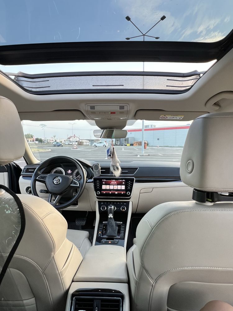 Skoda Superb Laurin&Klement 2018 127.000 km proprietar