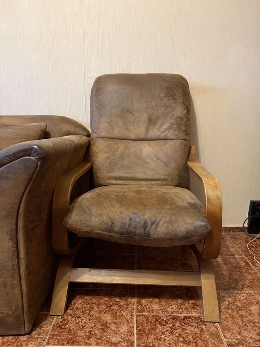 Диван с 2 кресла