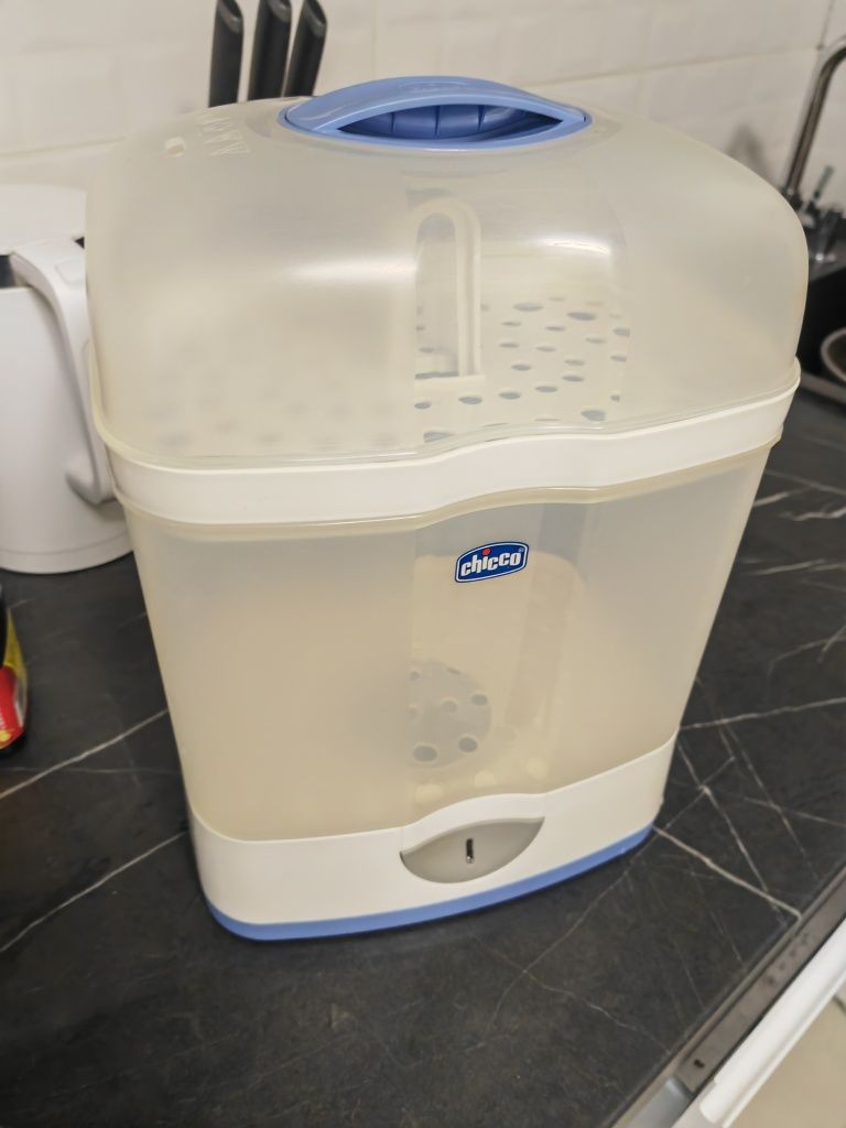 Sterilizator Chicco 2in 1 pentru  6biberoane
