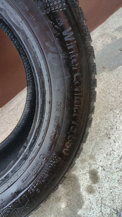 Зимни гуми CONTINENTAL 195/65/15' - 4 бр.