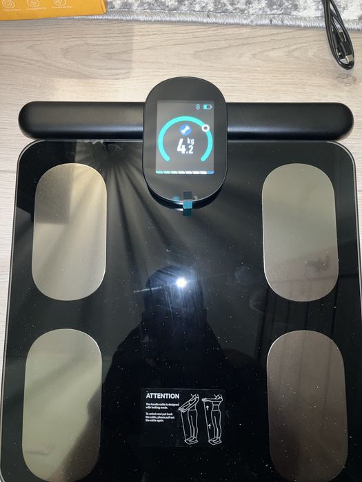 Cântar inteligent pentru verificare compoziția corporală