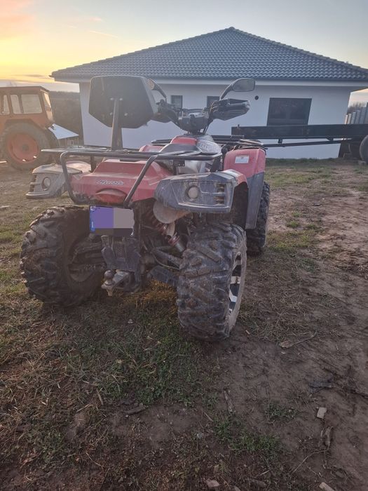 Vând atv linhai 400
