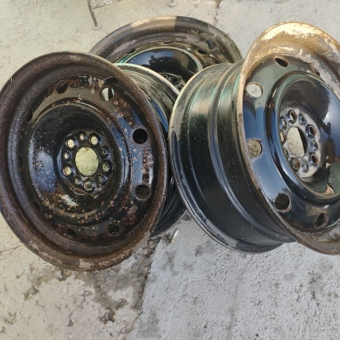 Продам диски легковых