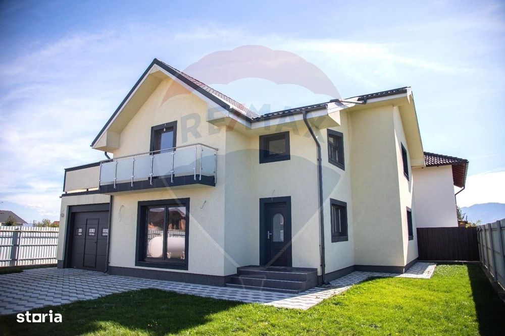 Casă / Vilă de vânzare Sânpetru, județul Brașov