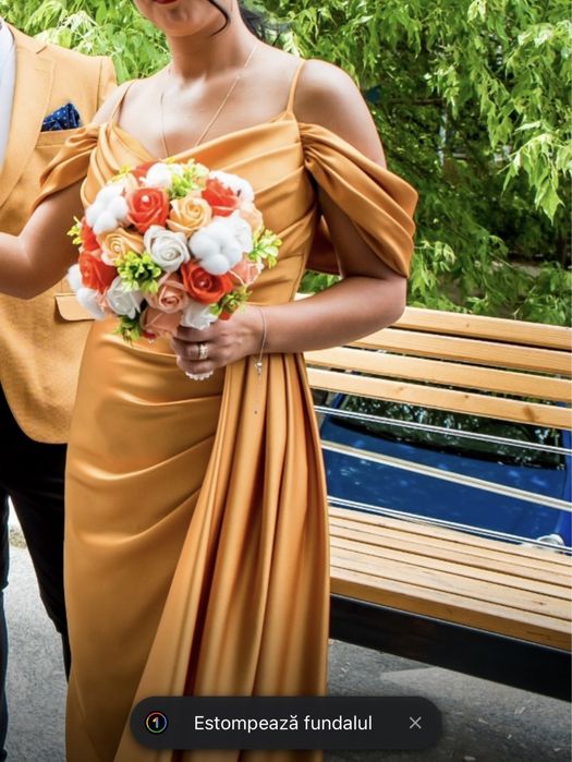 vand rochie eveniment
