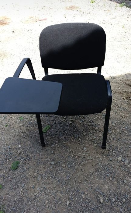 Стулья с пепитром