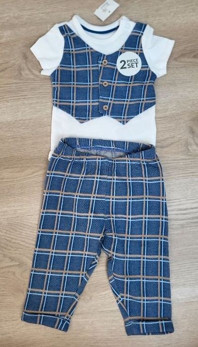 Lot băinuțe bebeluș, mărime 62 (0-3 luni)