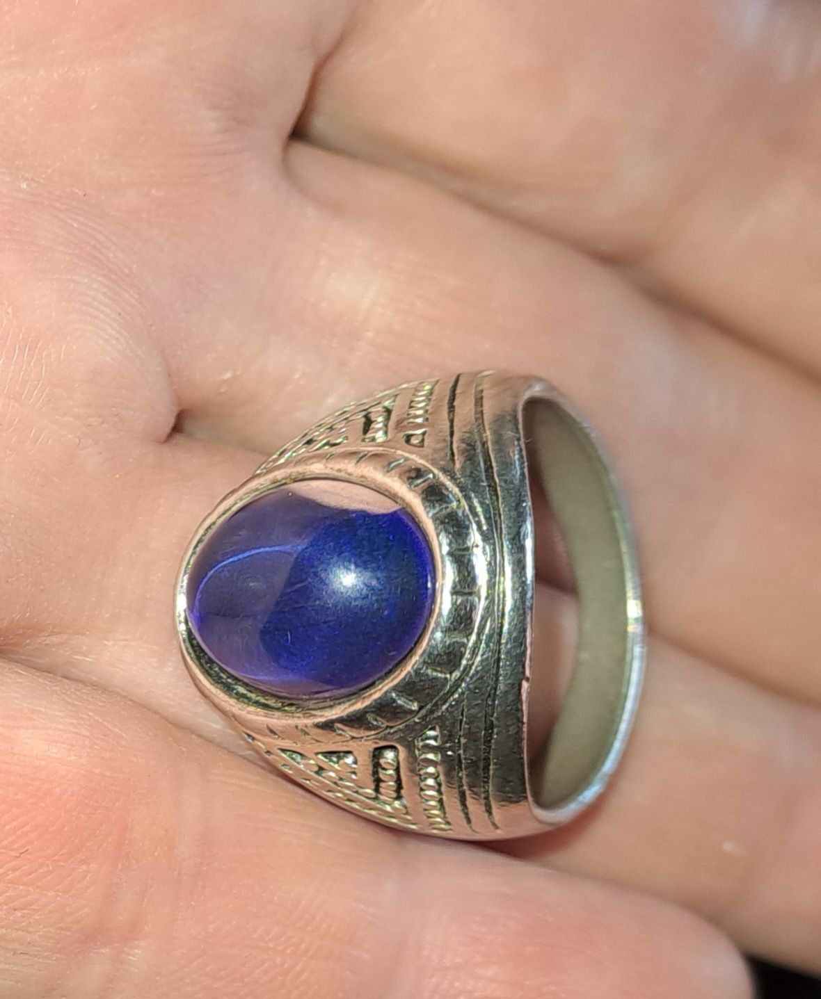 Серебрянный перстень мужской