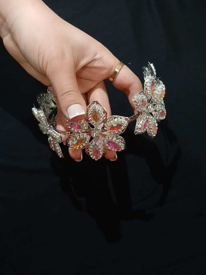 Abadok diademalar