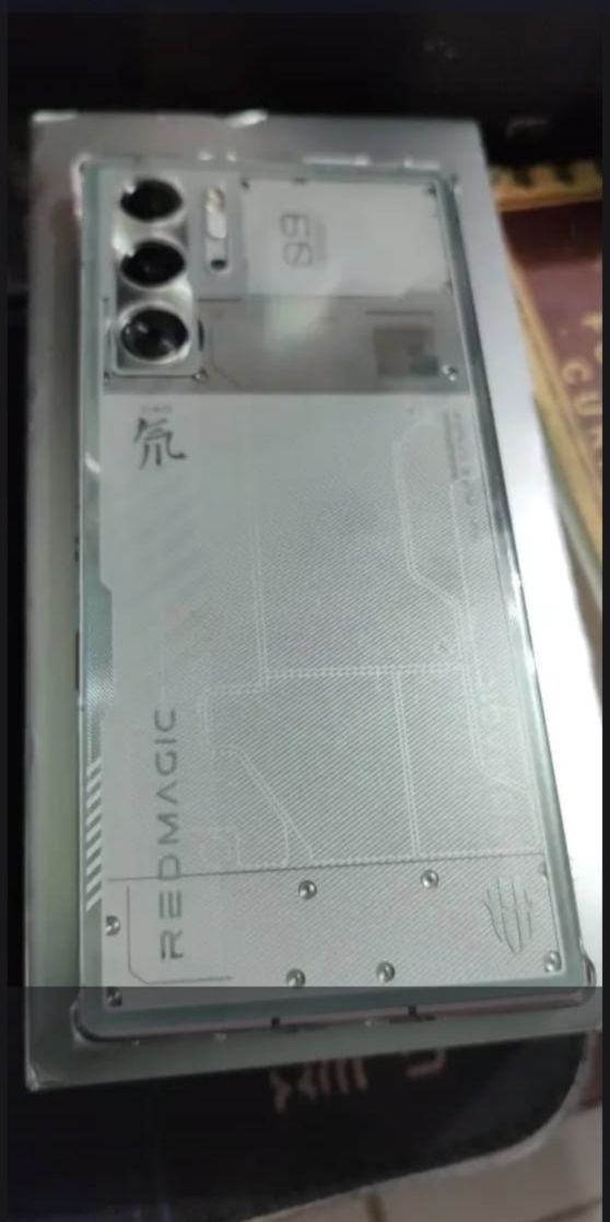 Продаю Red magic 9 pro
