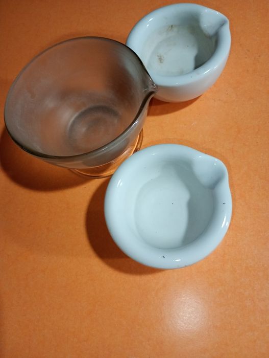 Lot de 3 mojare vechi de farmacie sau laborator