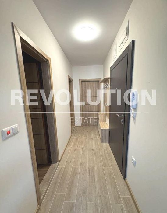 Дава се под наем Двустаен апартамент в Варна, Чайка - 66 кв.м за 800 € - Снимка #3