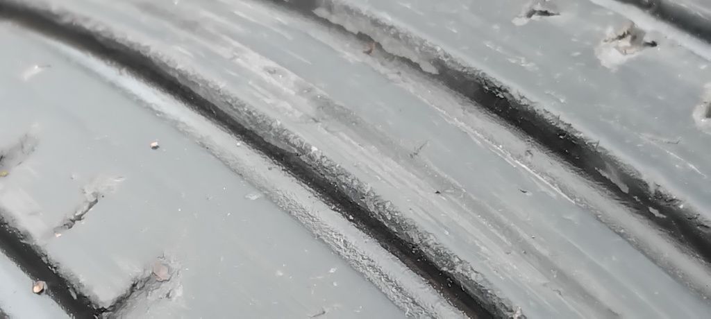 Гуми 185 65 15 Ханкук Hankook 2 броя. Нов внос. Не са нови!