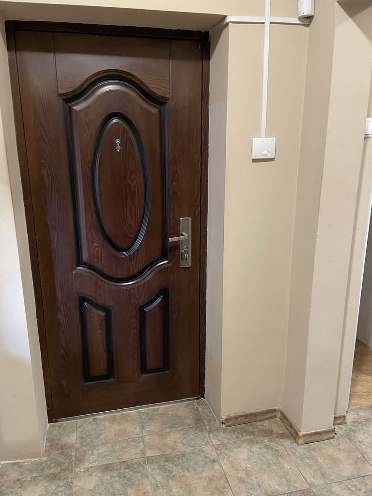 Продава се Тристаен апартамент в Провадия - 70 кв.м за 1129 €/кв.м - Снимка #8
