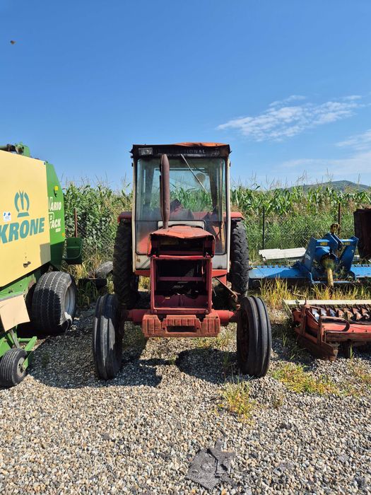 Piese tractor Case International 744