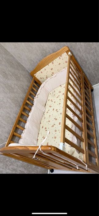 Продам детскую кроватку