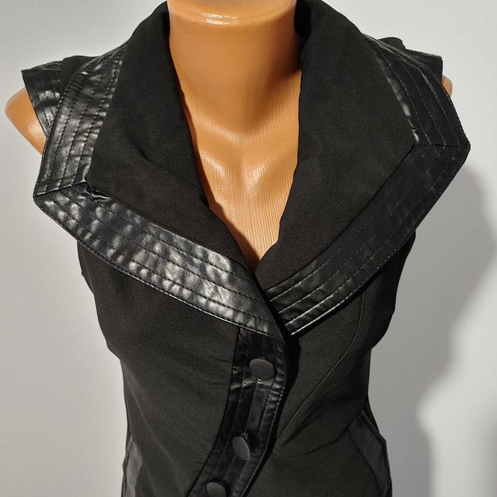 рокля Lucy с кожени елементи