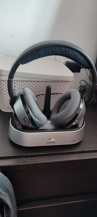 Căști Plantronics cu fir ( noi) /Philips Wireless vintage sau Pioneer