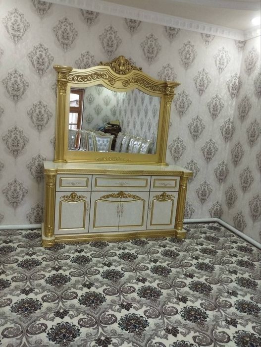 Мебел Стол стул ва камот сотилади