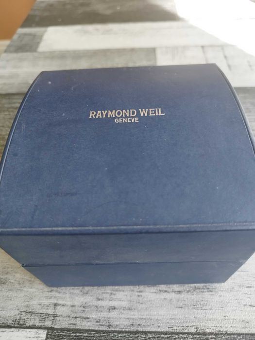 Мъжки , швейцарски , кварцов часовник - Raymond Weil Parcifal