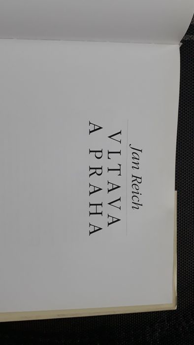 Vltava  A Praha книга с фотографии