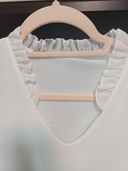 Bluza  eleganta potrivita 46 EUR