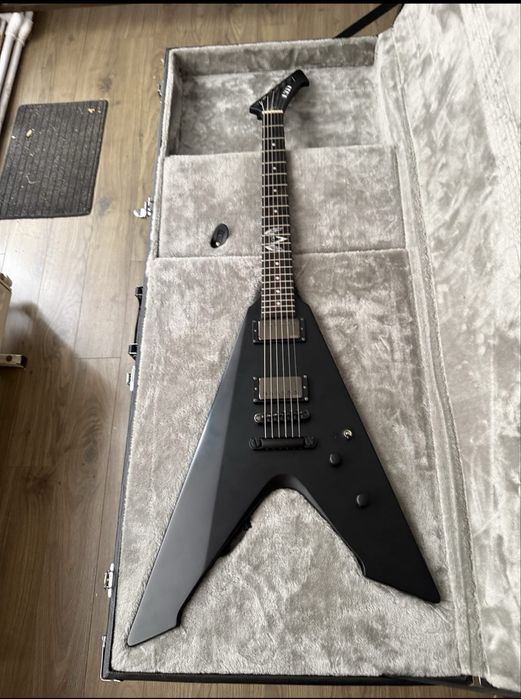 Chitara ESP LTD Vulture BLKS