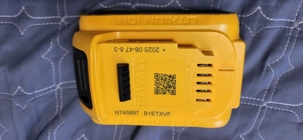 DeWALT 5AH 18V Xr Acumulator an 2025