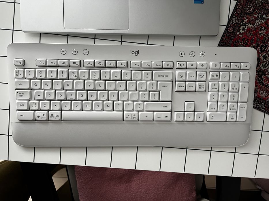 Клавиатура Logitech K650