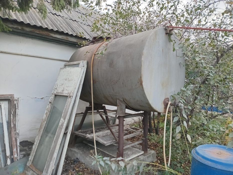Бочка для воды на дачу