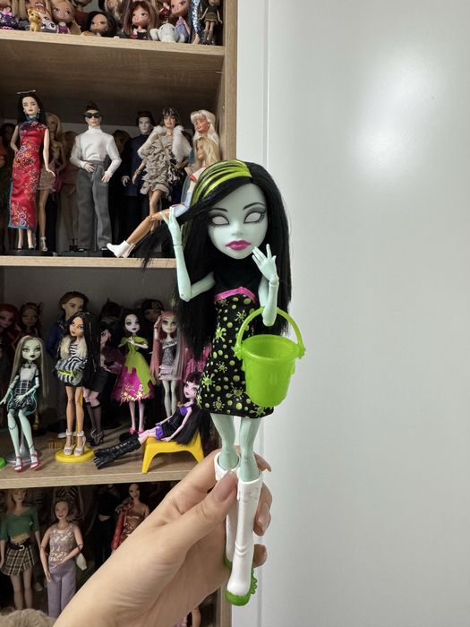 Кукла Монстр Хай, Скара Скримс Monster high Scarah Screams