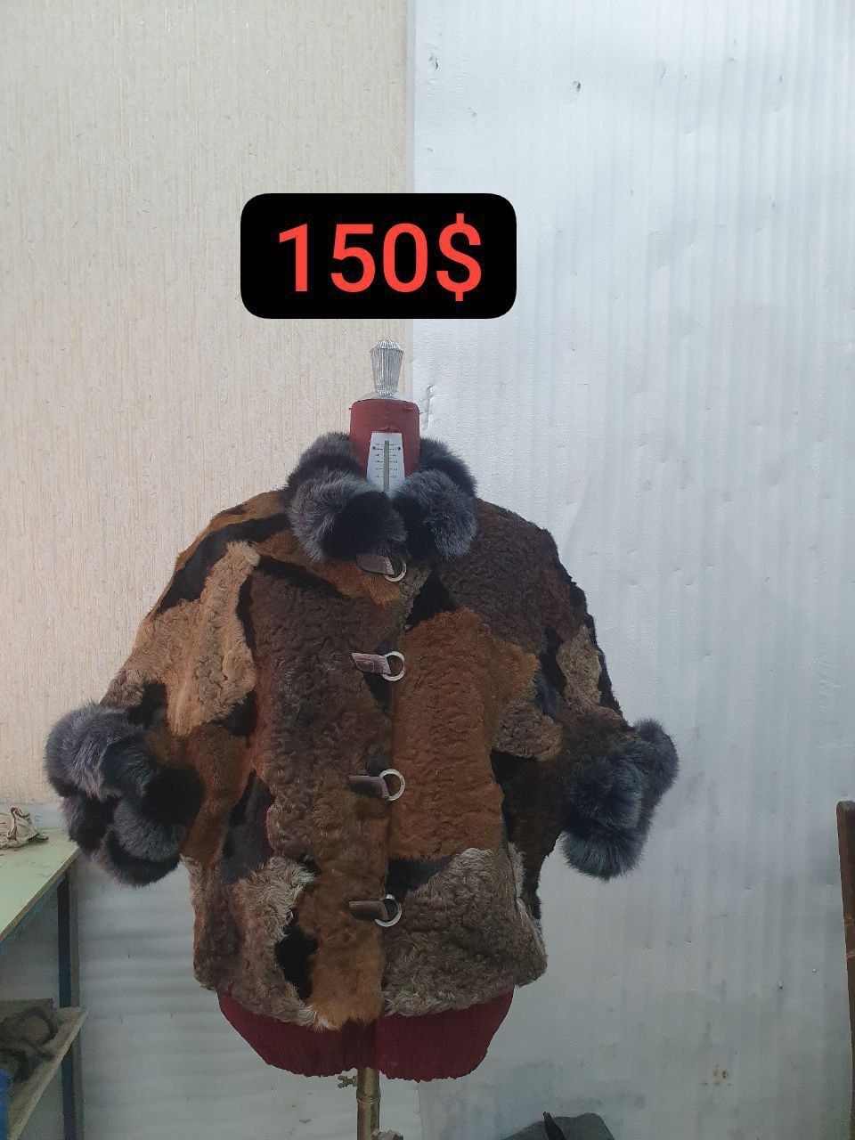 Натуральный мех шубы норки каракуль